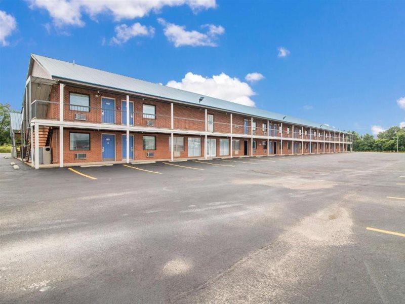 Motel 6-Metropolis, Il Eksteriør bilde
