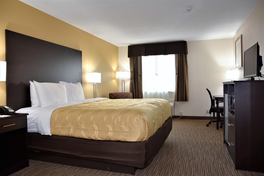 Motel 6-Metropolis, Il Eksteriør bilde