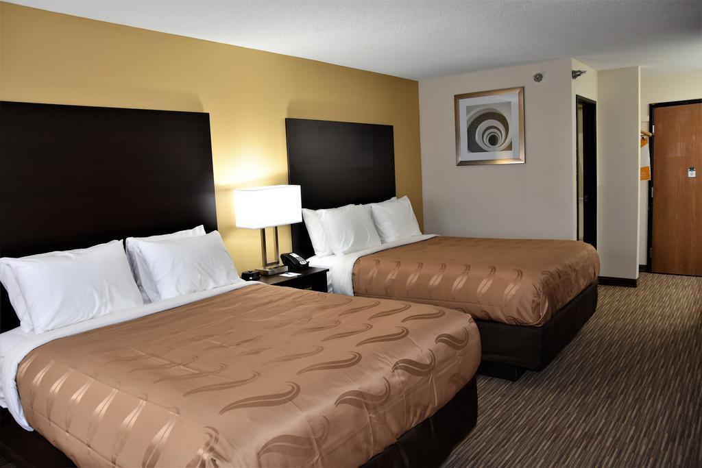 Motel 6-Metropolis, Il Eksteriør bilde