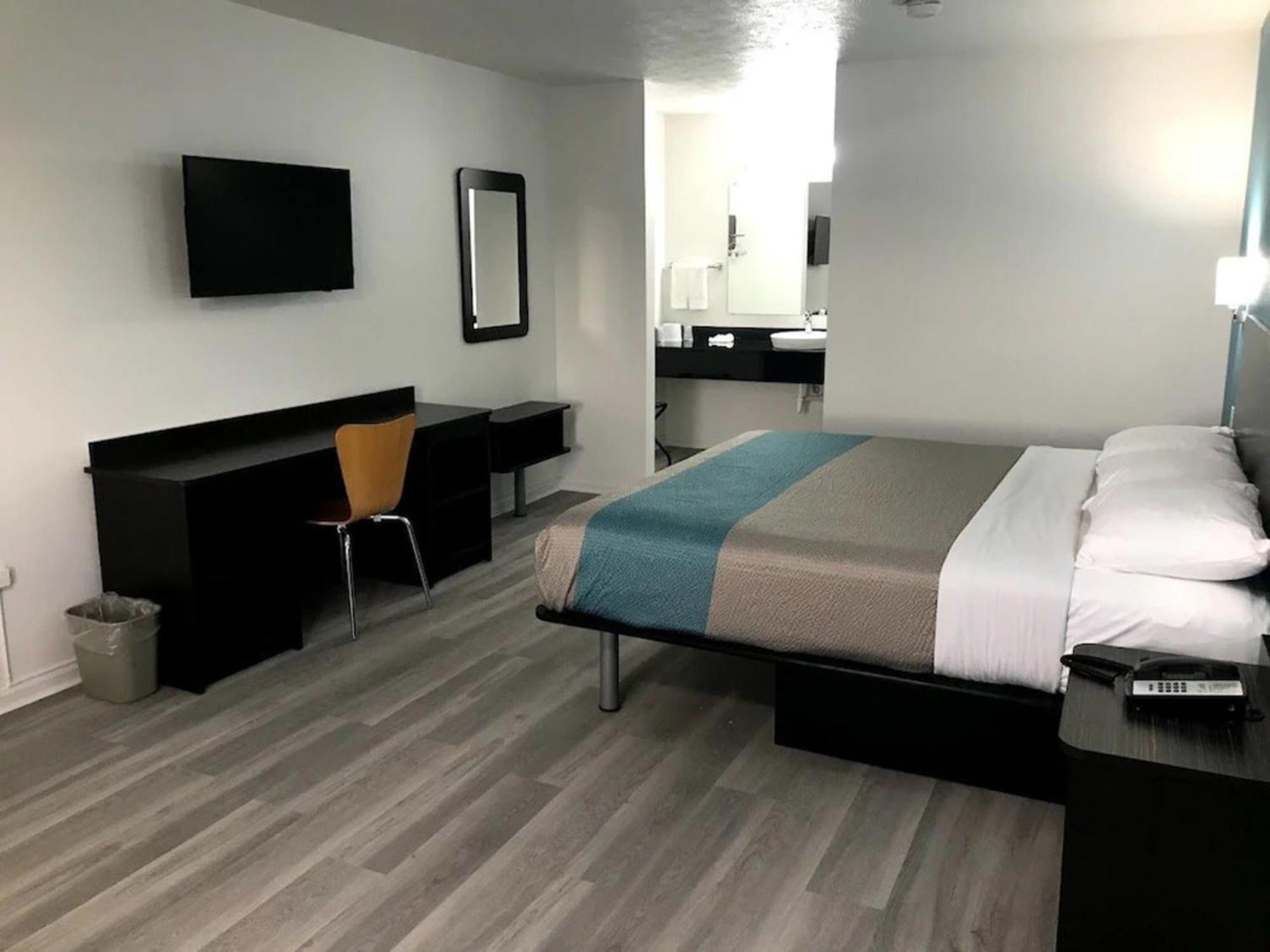 Motel 6-Metropolis, Il Eksteriør bilde