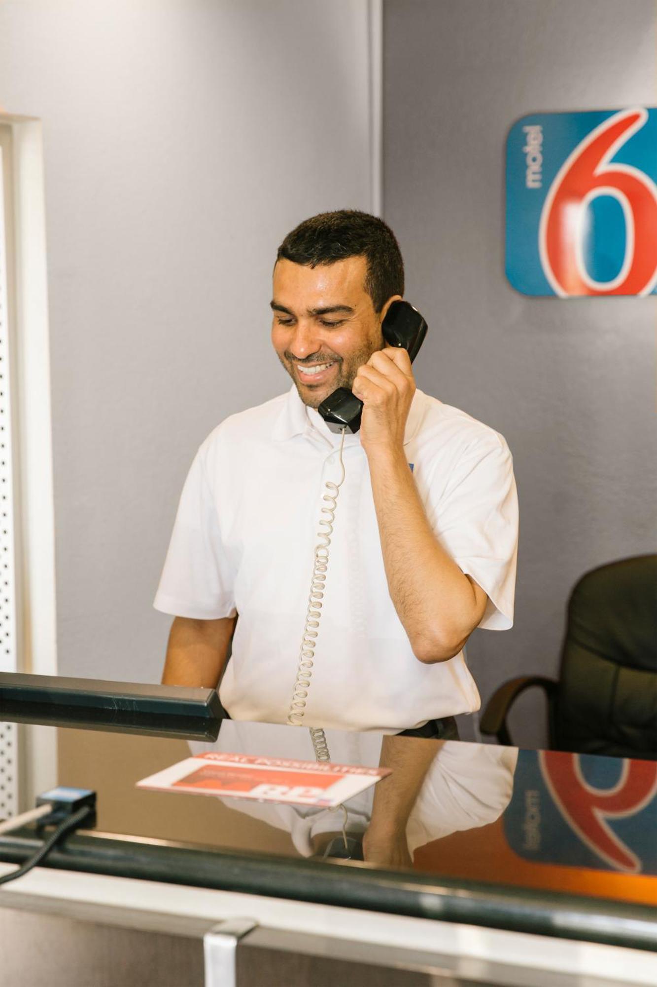 Motel 6-Metropolis, Il Eksteriør bilde